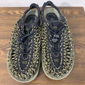 Keen Uneek Camouflage Sandals size 9